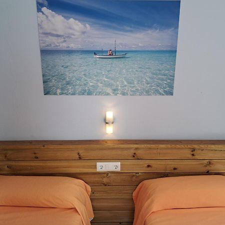 סנטני Hostal Playa מראה חיצוני תמונה